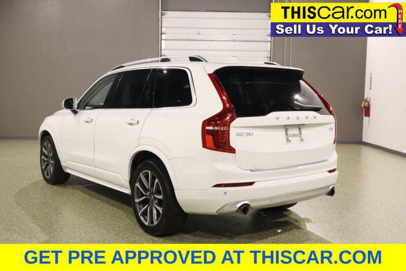 2019 Volvo XC90 T5 Momentum
