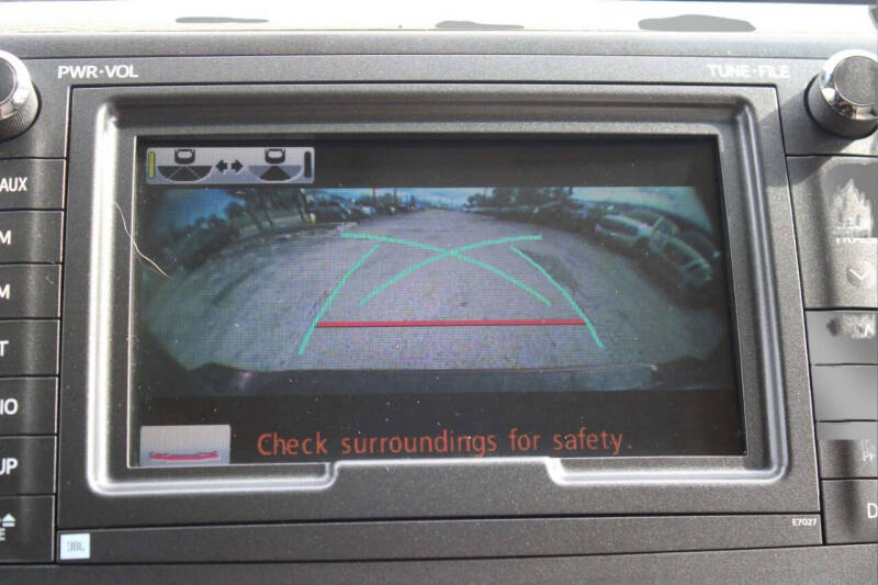 2014 Toyota Sienna XLE 7-Passenger