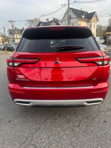 2023 Mitsubishi Outlander SE