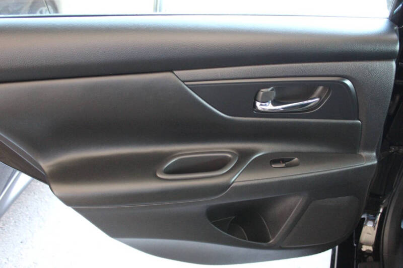 2017 Nissan Altima 2.5 SV