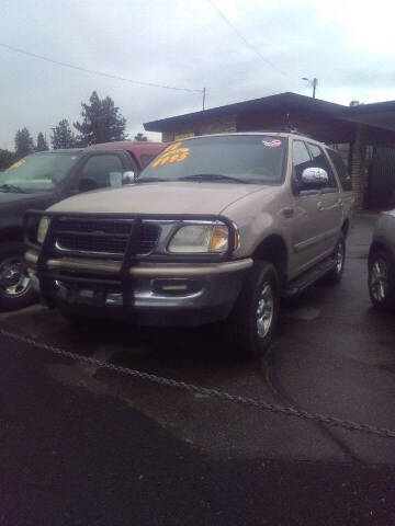 1998 Ford Expedition for sale at Car Mart in Spokane WA