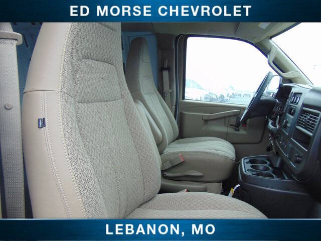 2025 Chevrolet Express 2500