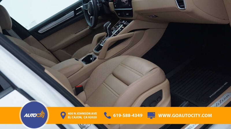 2022 Porsche Cayenne Platinum Edition
