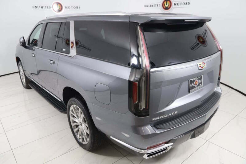 2022 Cadillac Escalade ESV Premium Luxury