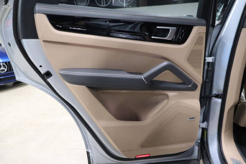 2019 Porsche Cayenne S