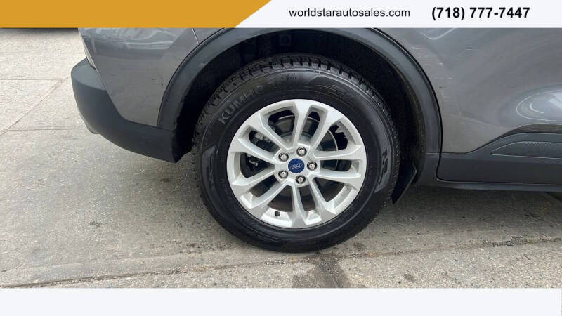 2022 Ford Escape SE