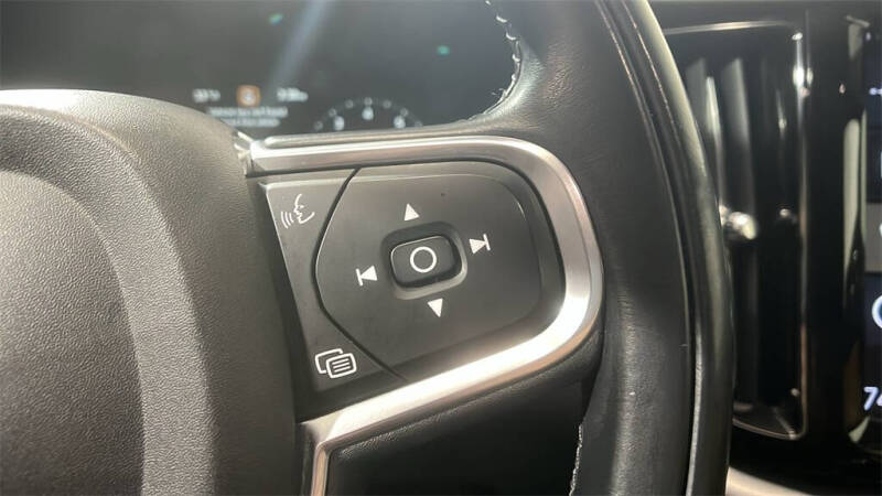 2018 Volvo XC60 T6 Momentum