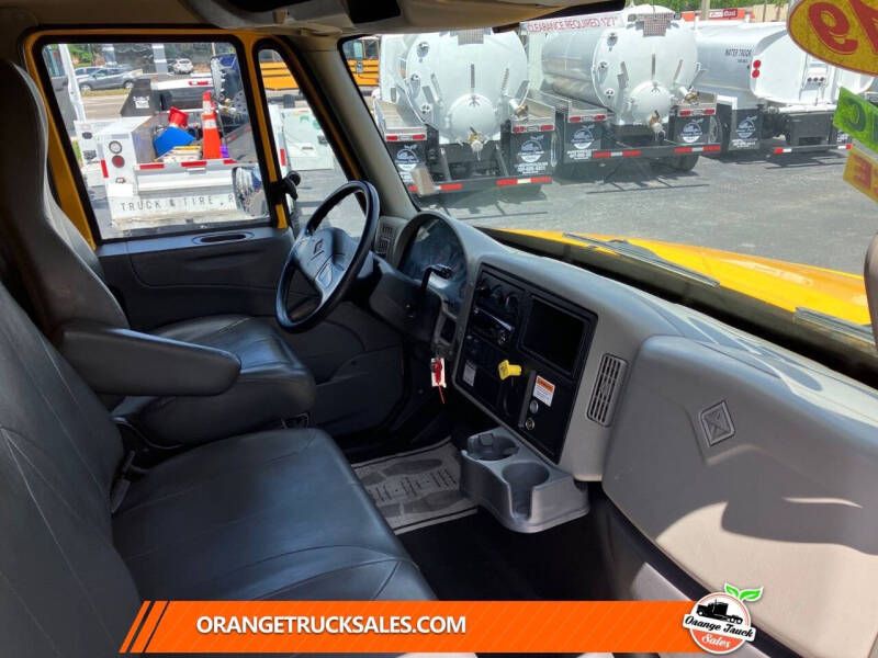 2019 International DuraStar 4300