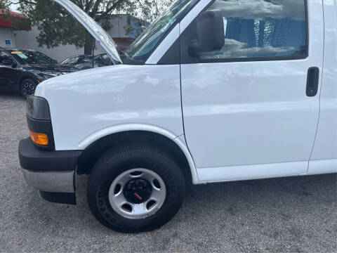 2023 GMC Savana 2500