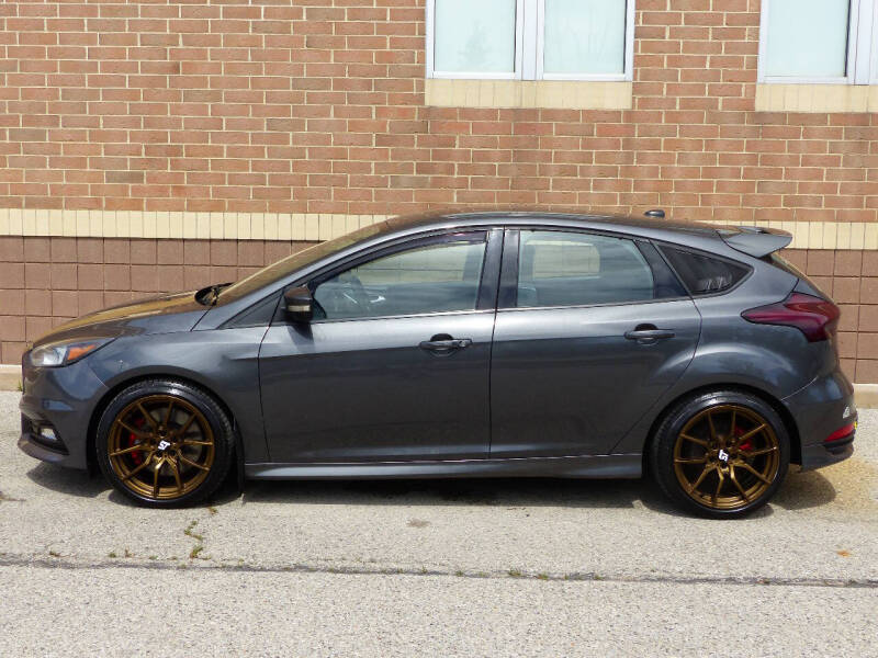 2017 Ford Focus ST