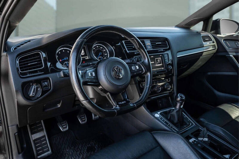 2016 Volkswagen Golf R 4Motion