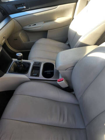 2012 Subaru Outback 2.5i Premium