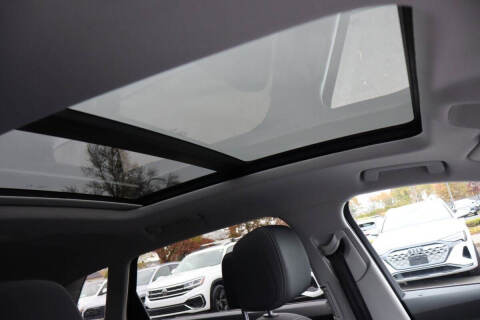 2021 Audi e-tron quattro Premium