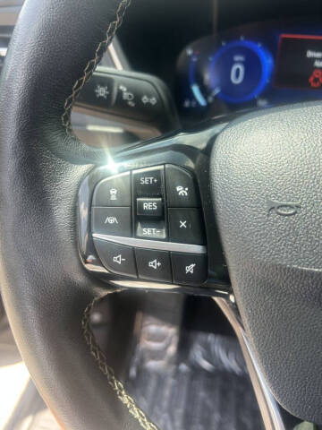 2022 Ford Escape Titanium