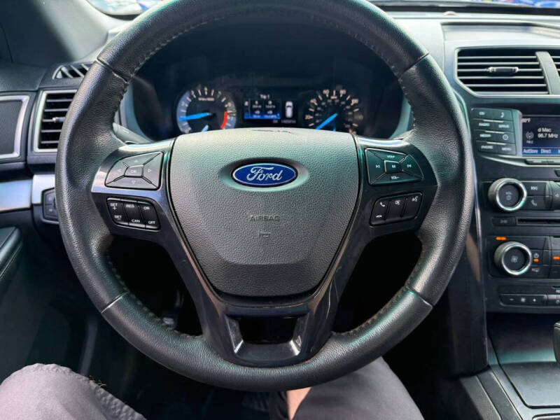 2017 Ford Explorer XLT