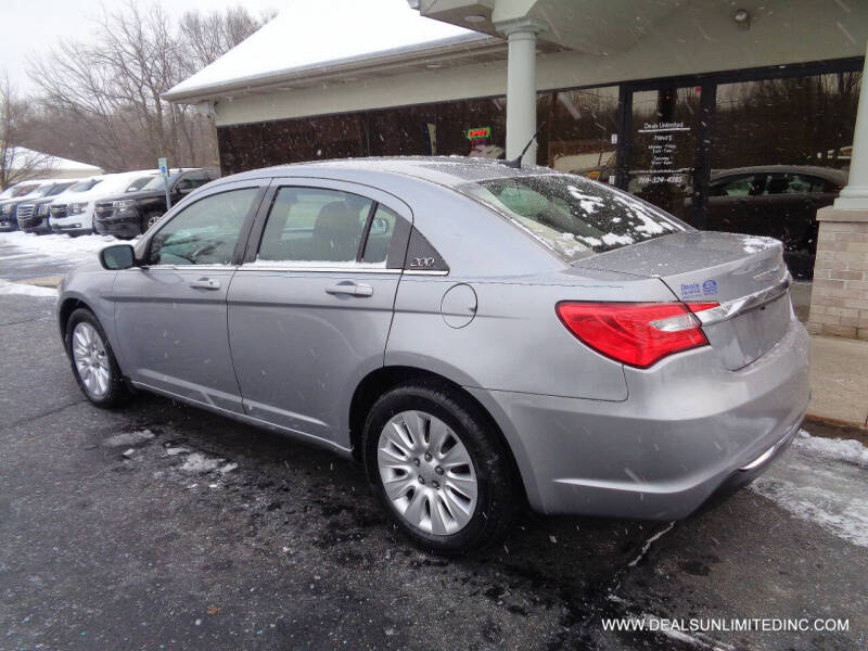 2014 Chrysler 200 LX