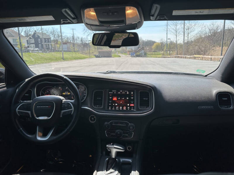 2016 Dodge Charger SXT