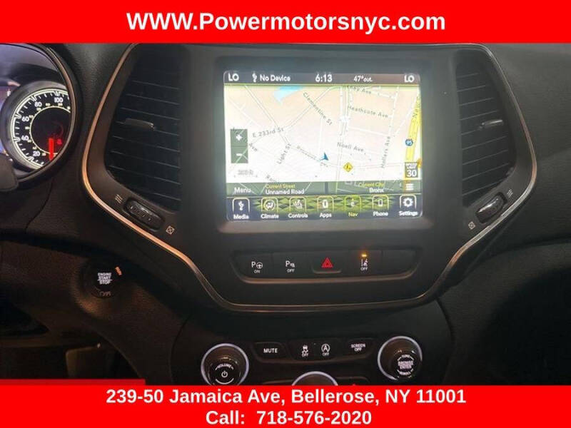 2023 Jeep Cherokee Altitude Lux