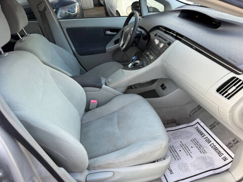 2010 Toyota Prius III