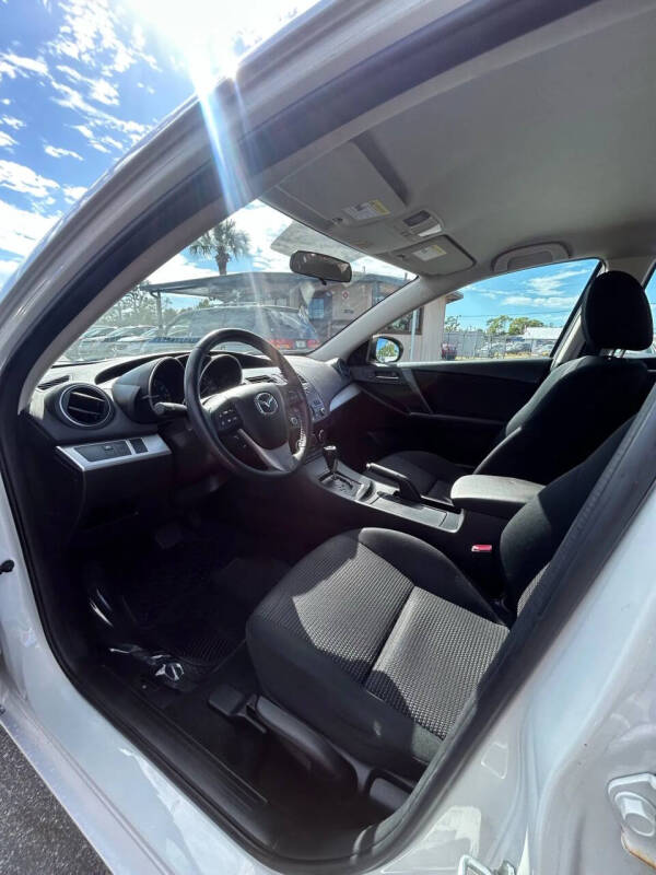 2013 Mazda MAZDA3 i Touring