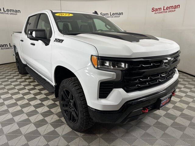 Used 2024 Chevrolet Silverado 1500 LT Trail Boss with VIN 3GCUDFED2RG132657 for sale in Bloomington, IL