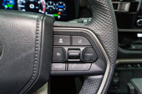 2025 Toyota Sequoia SR5