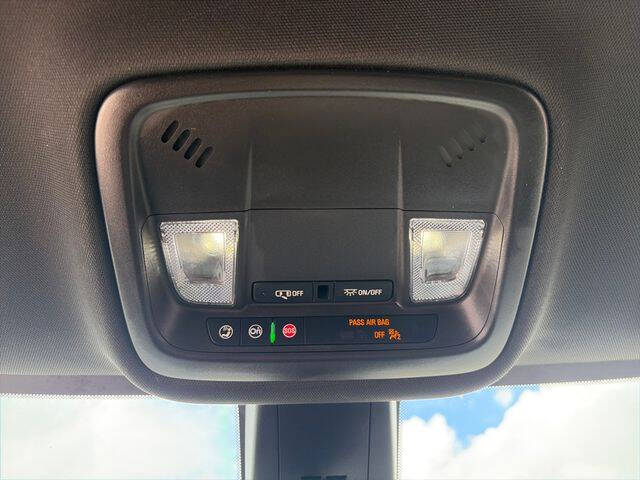 2023 Chevrolet Traverse LT