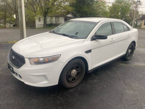 2017 Ford Taurus for sale at Howard Johnson's  Auto Mart, Inc. in Hot Springs AR