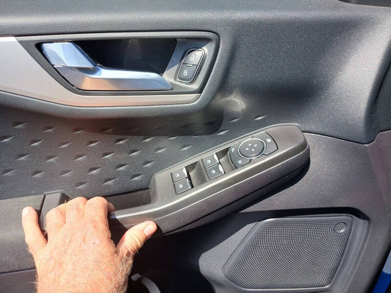 2020 Ford Escape SE