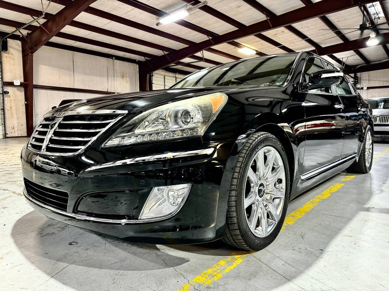 2011 Hyundai Equus for sale at Carnival Car Company in Victoria, TX