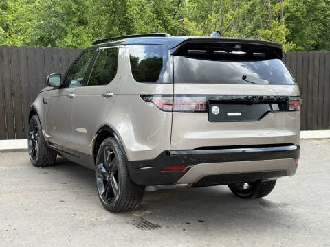 2025 Land Rover Discovery P300 Dynamic SE
