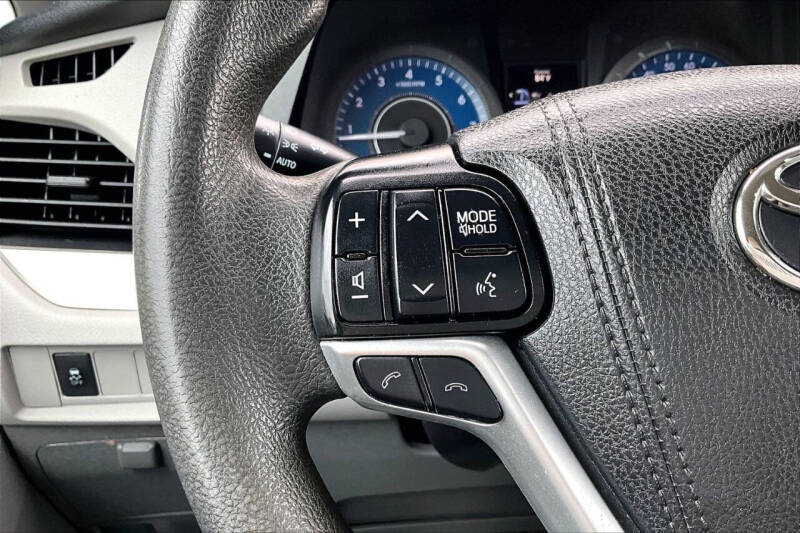 2020 Toyota Sienna Limited 7-Passenger