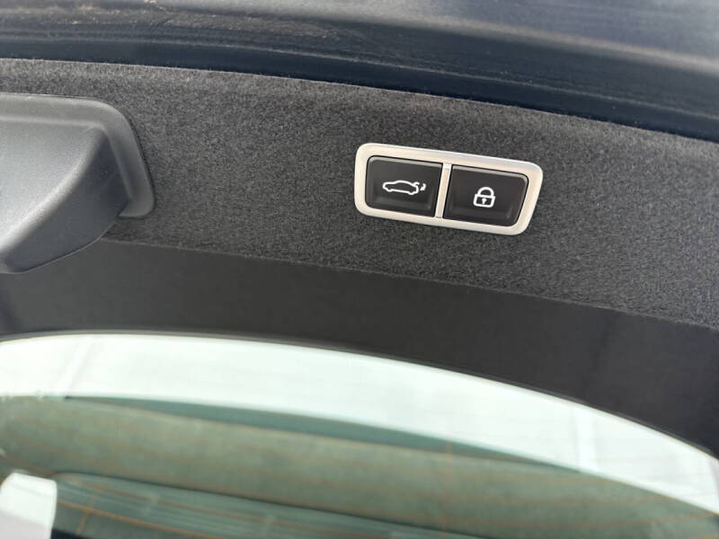 2024 Genesis Electrified G80 Advanced