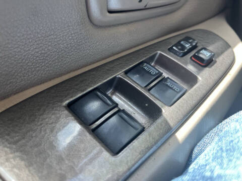 2004 Toyota Sequoia Limited