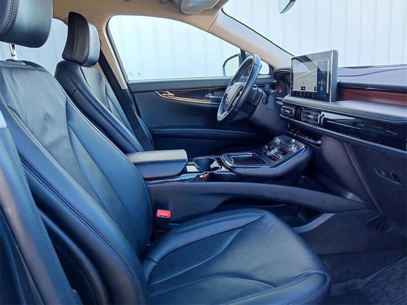 2023 Lincoln Nautilus Reserve