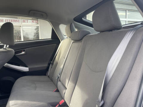 2015 Toyota Prius Two