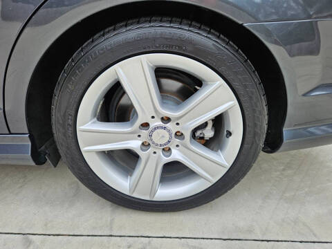 2011 Mercedes-Benz C-Class C 300 Luxury