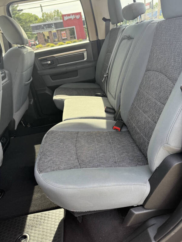 2019 RAM 1500 Classic SLT