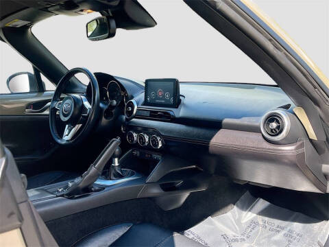 2023 Mazda MX-5 Miata RF Grand Touring