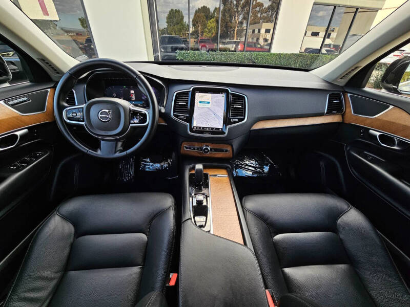 2025 Volvo XC90 B6 Plus Bright Theme 7P