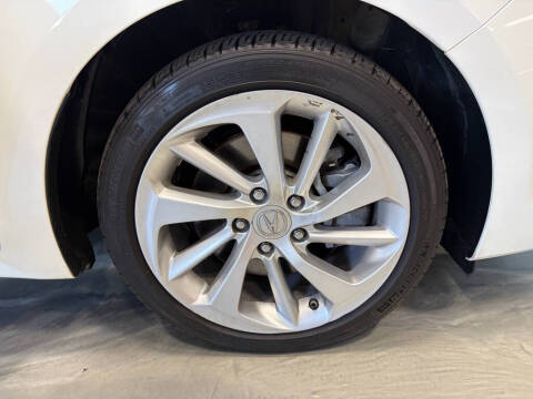 2017 Acura ILX w/Premium