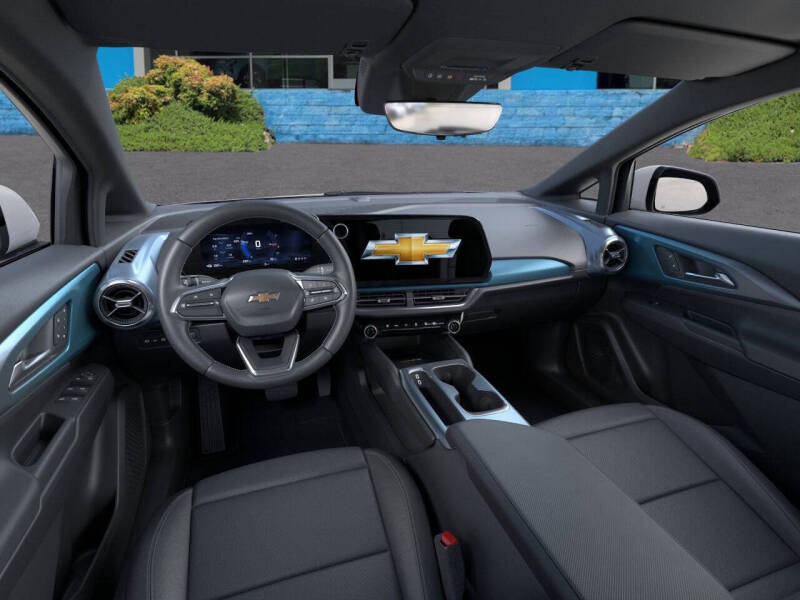 2026 Chevrolet Equinox EV LT 2