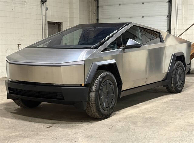 2025 Tesla Cybertruck
