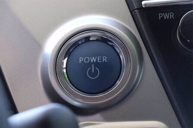 2017 Toyota Prius v Two