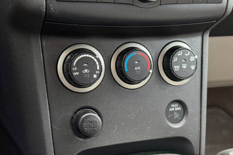 2009 Nissan Rogue S