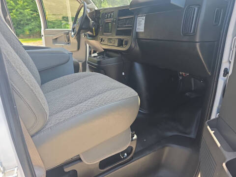 2024 Chevrolet Express 2500