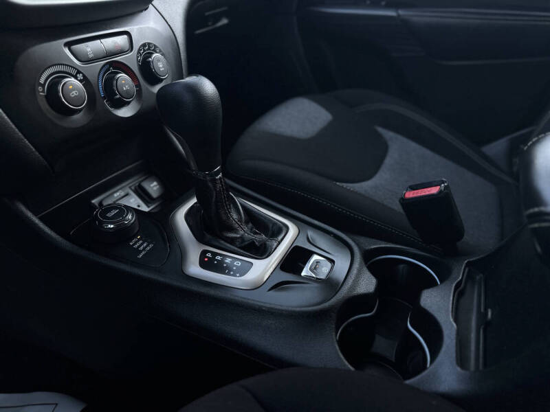 2014 Jeep Cherokee Sport