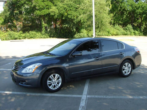 2012 Nissan Altima for sale at ACH AutoHaus in Dallas TX