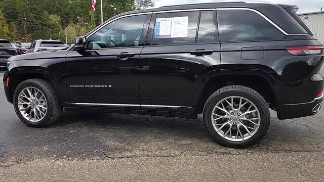 2022 Jeep Grand Cherokee Summit