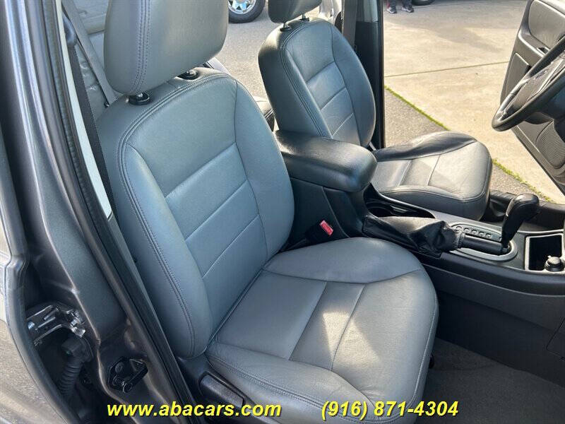 2005 Ford Escape XLT